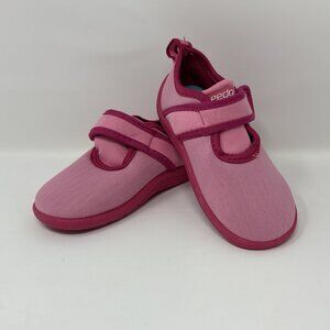 USED - Toddler Girls Pink Speedo Swim/Water Shoes Size M (7/8)